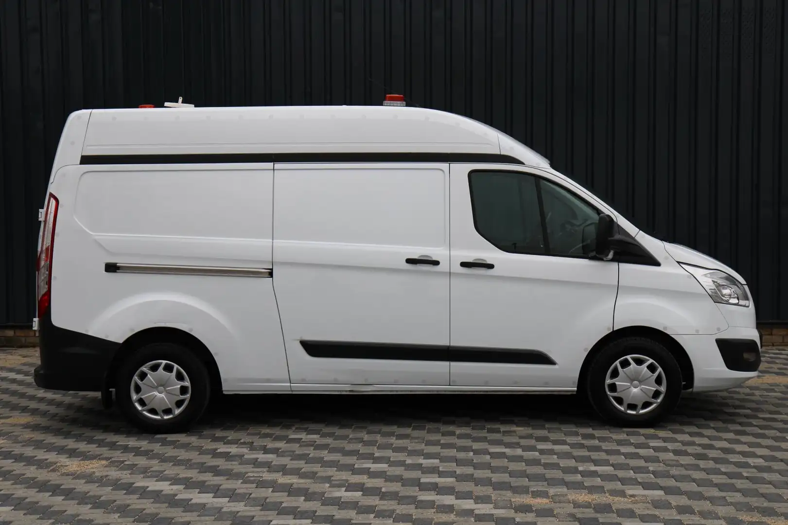 Ford Transit Custom 310 2.0 TDCI L2H2 Werkplaatsinrichting Wit - 2