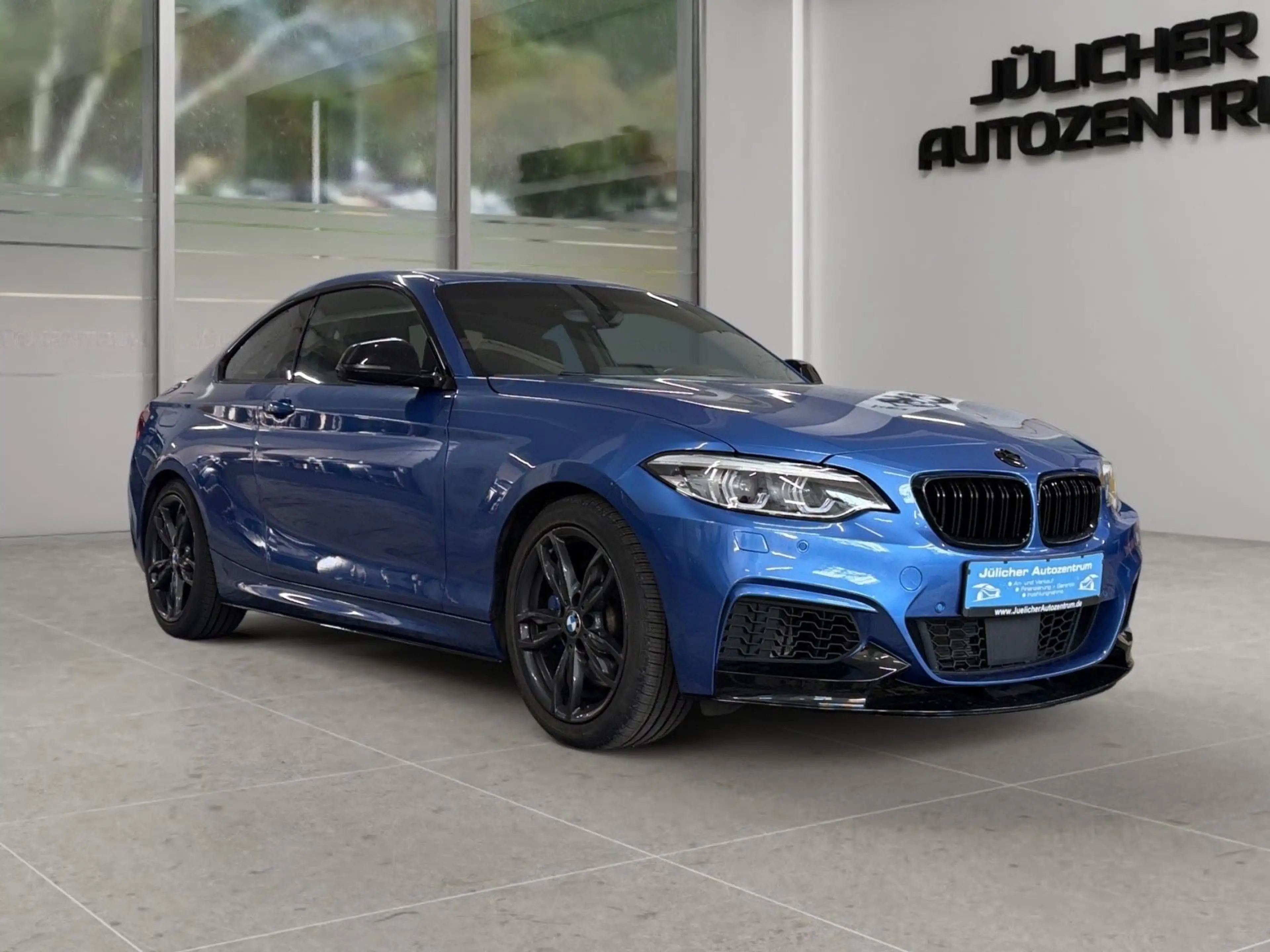 BMW 240 Coupe Aut., Inspektin + Tüv/Au Neu