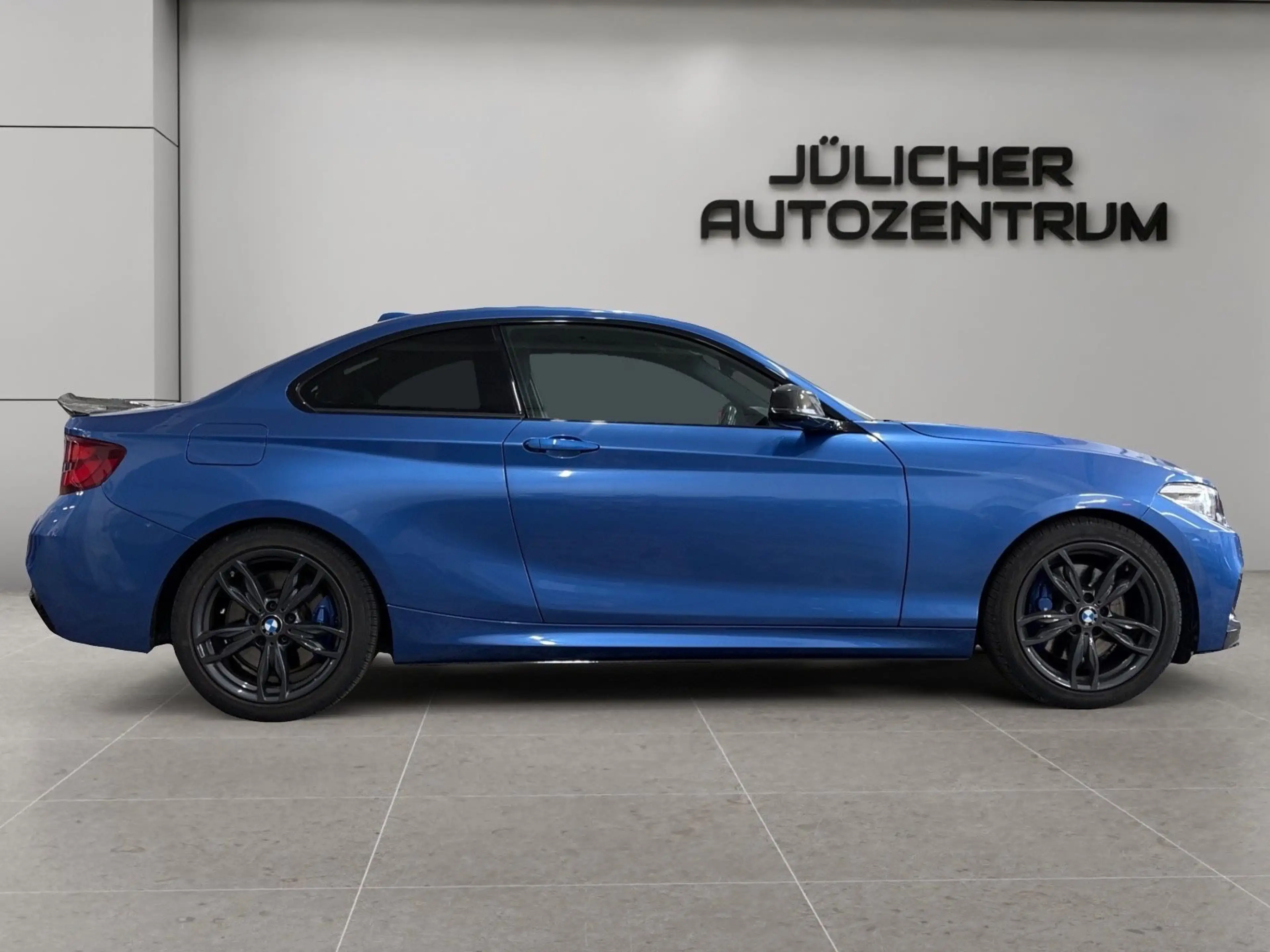 BMW 240 Coupe Aut., Inspektin + Tüv/Au Neu — photo 2