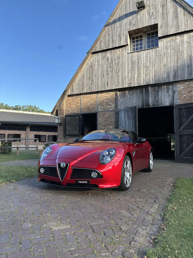 Alfa Romeo 8C Competizione Spider 4.7 V8 low km Rood - 1