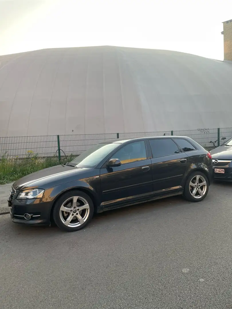 Audi A3 Sportback S-line 1.6 tdi 2010 8P Gris - 2