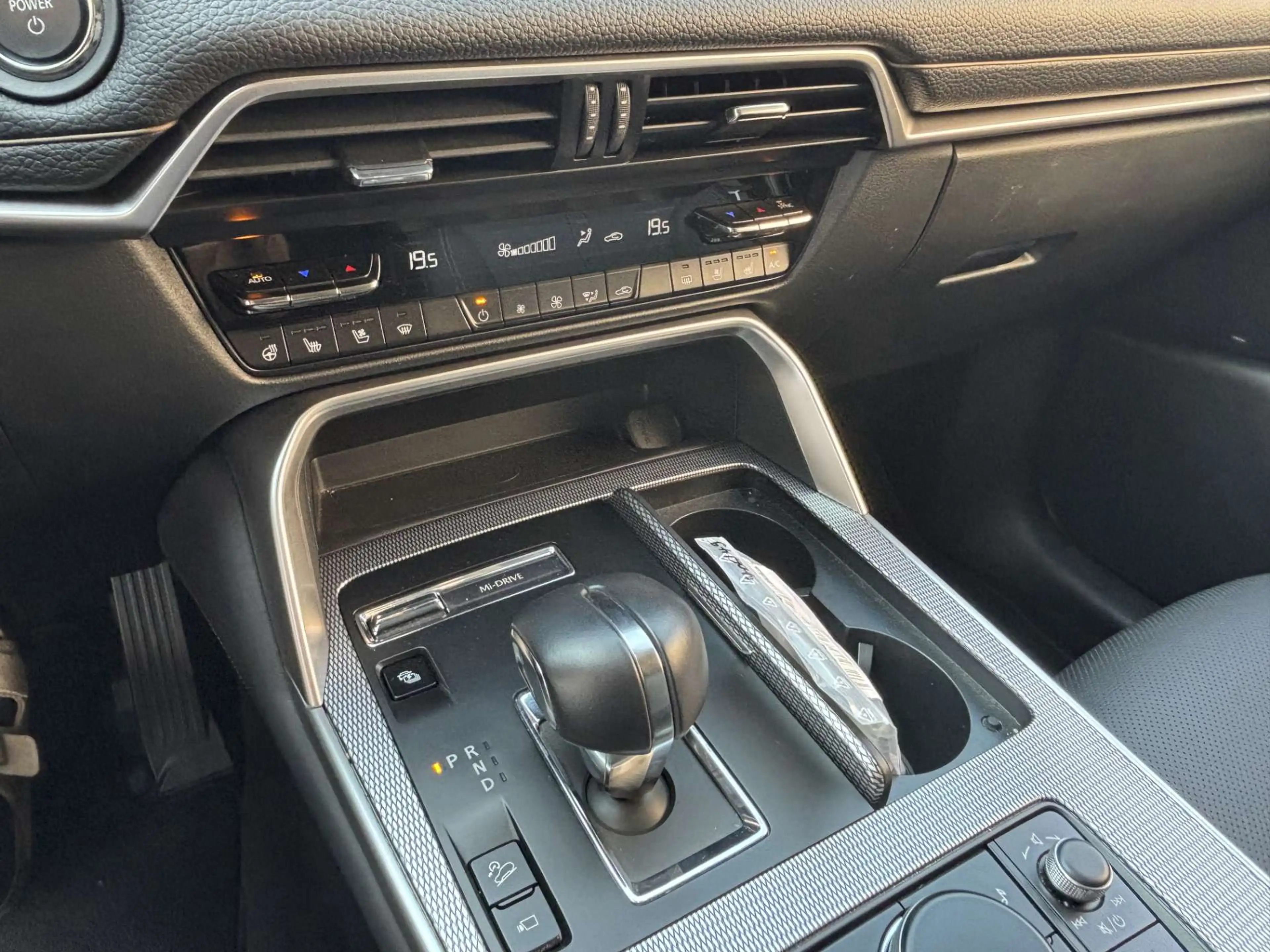 Mazda CX-60 CX-60 2.5 PHEV AWD Homura Plus / Open dak / Trekhaak — photo 14