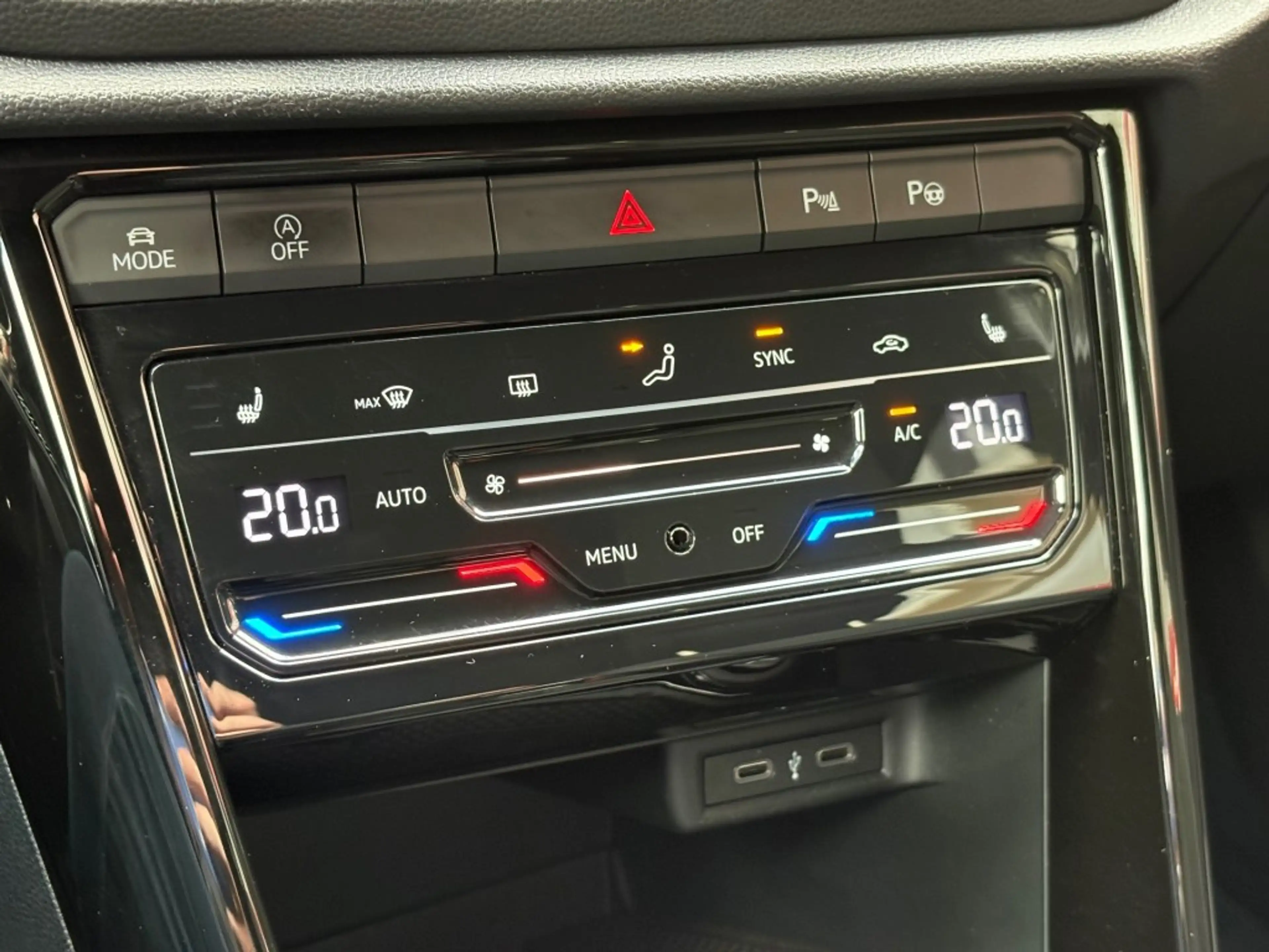 Volkswagen T-Roc 1.5 TSI ACT. 150PK AUT. FACELIFT R-LINE LED NAVI C — photo 15
