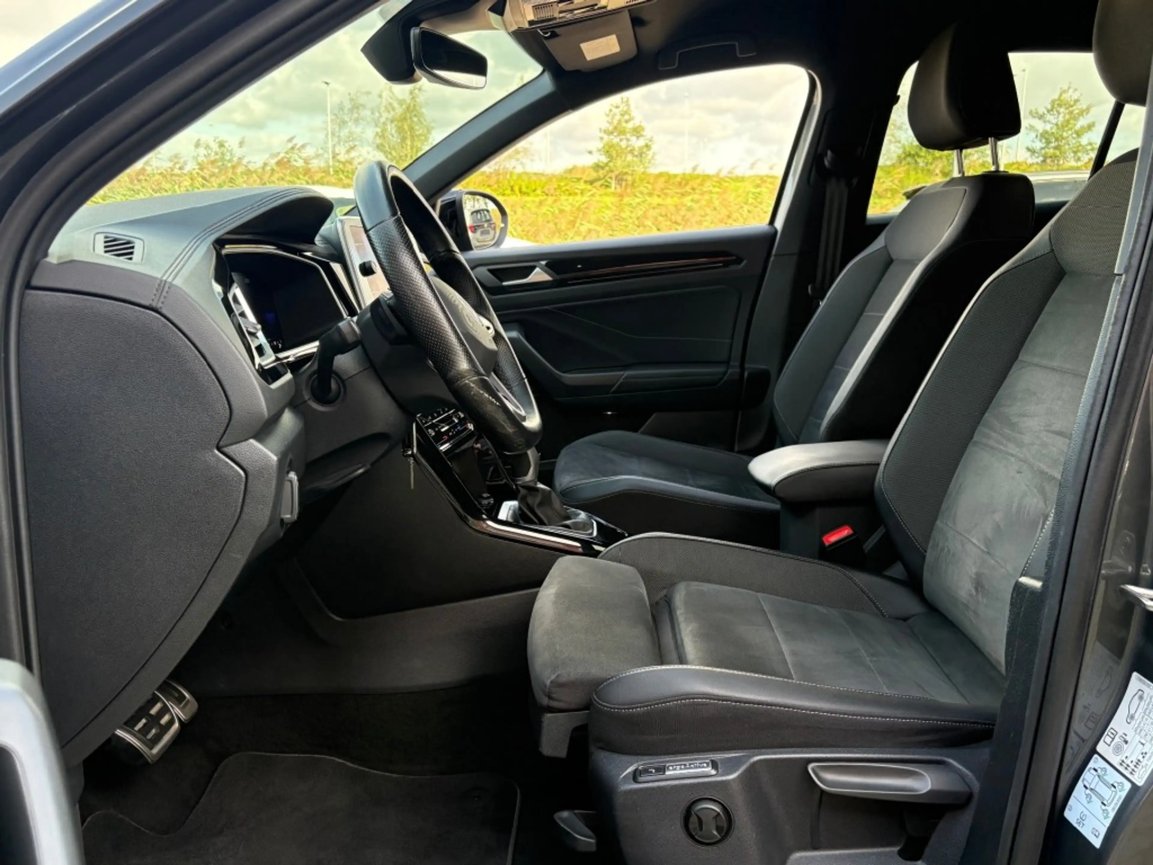 Volkswagen T-Roc 1.5 TSI ACT. 150PK AUT. FACELIFT R-LINE LED NAVI C — photo 7