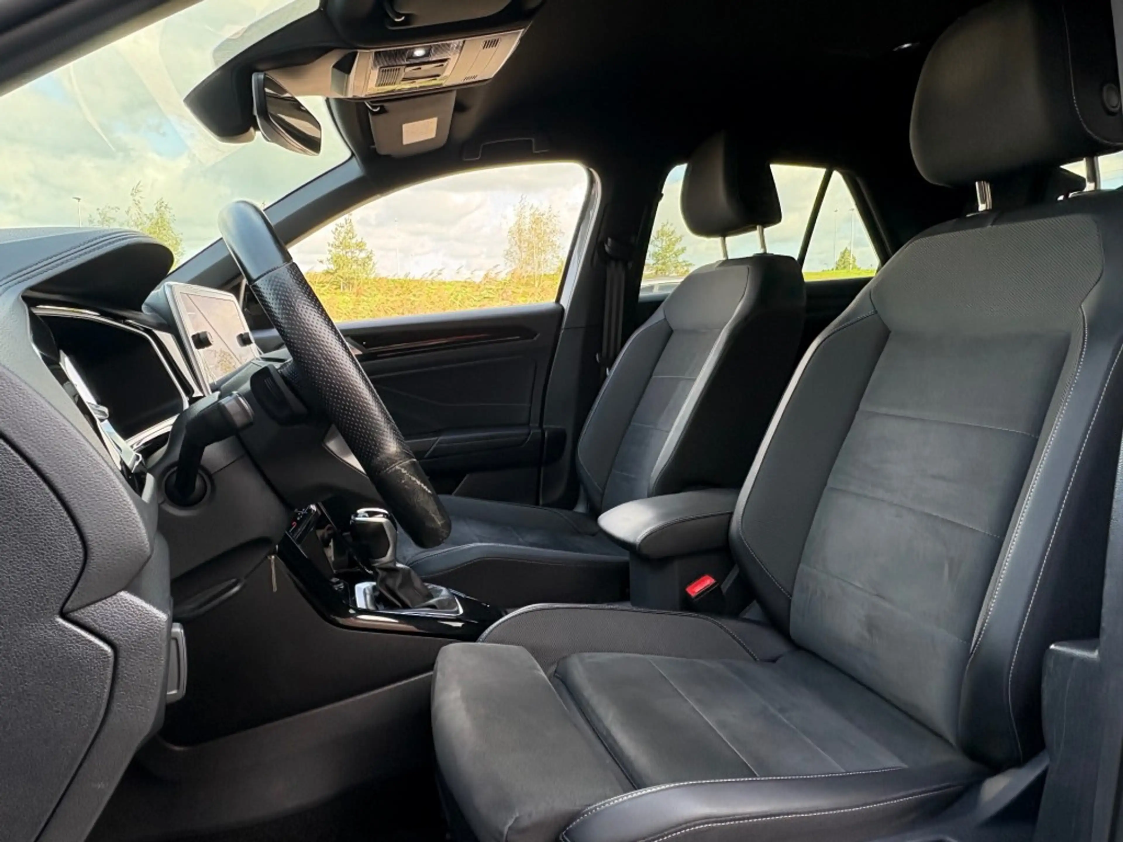 Volkswagen T-Roc 1.5 TSI ACT. 150PK AUT. FACELIFT R-LINE LED NAVI C — photo 5