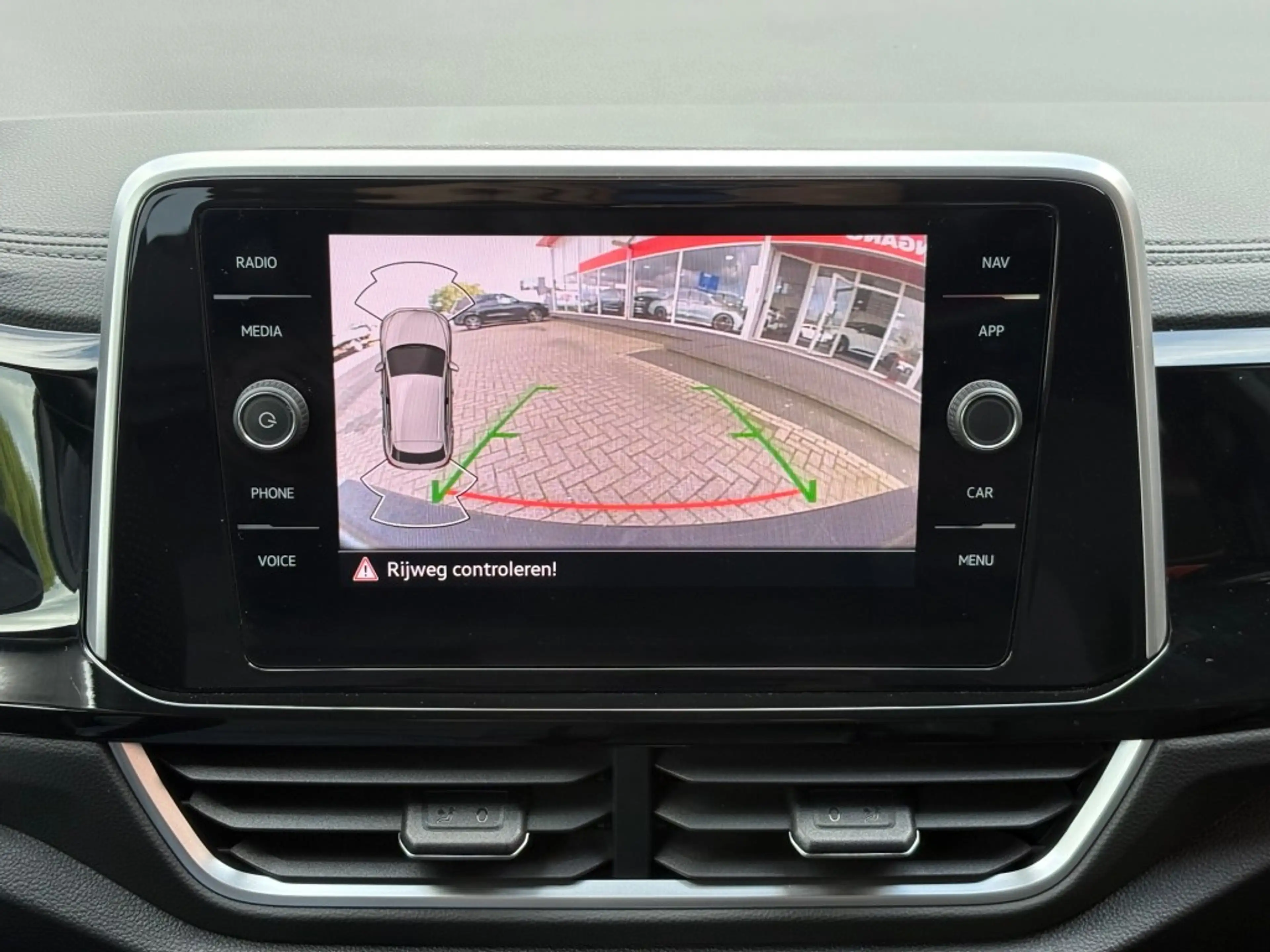 Volkswagen T-Roc 1.5 TSI ACT. 150PK AUT. FACELIFT R-LINE LED NAVI C — photo 13