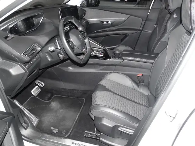 Peugeot 3008 view 13
