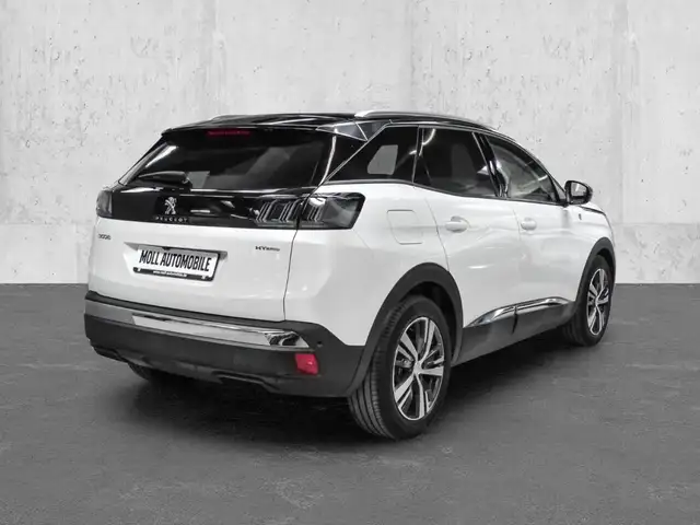 Peugeot 3008 view 2