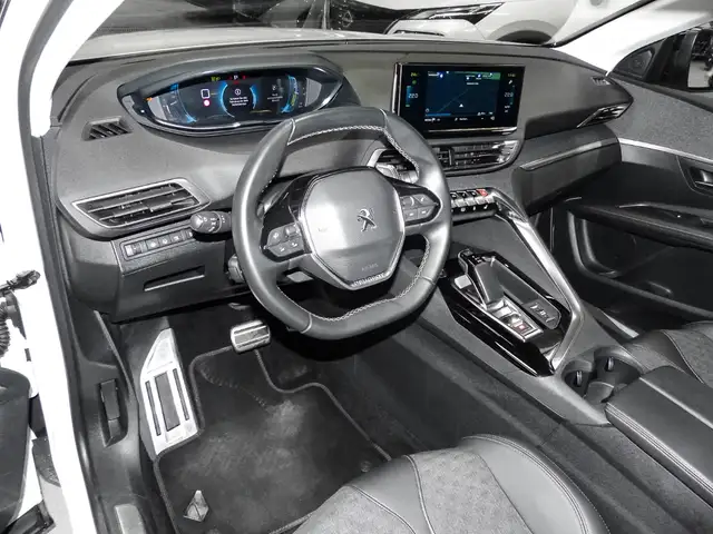 Peugeot 3008 view 5