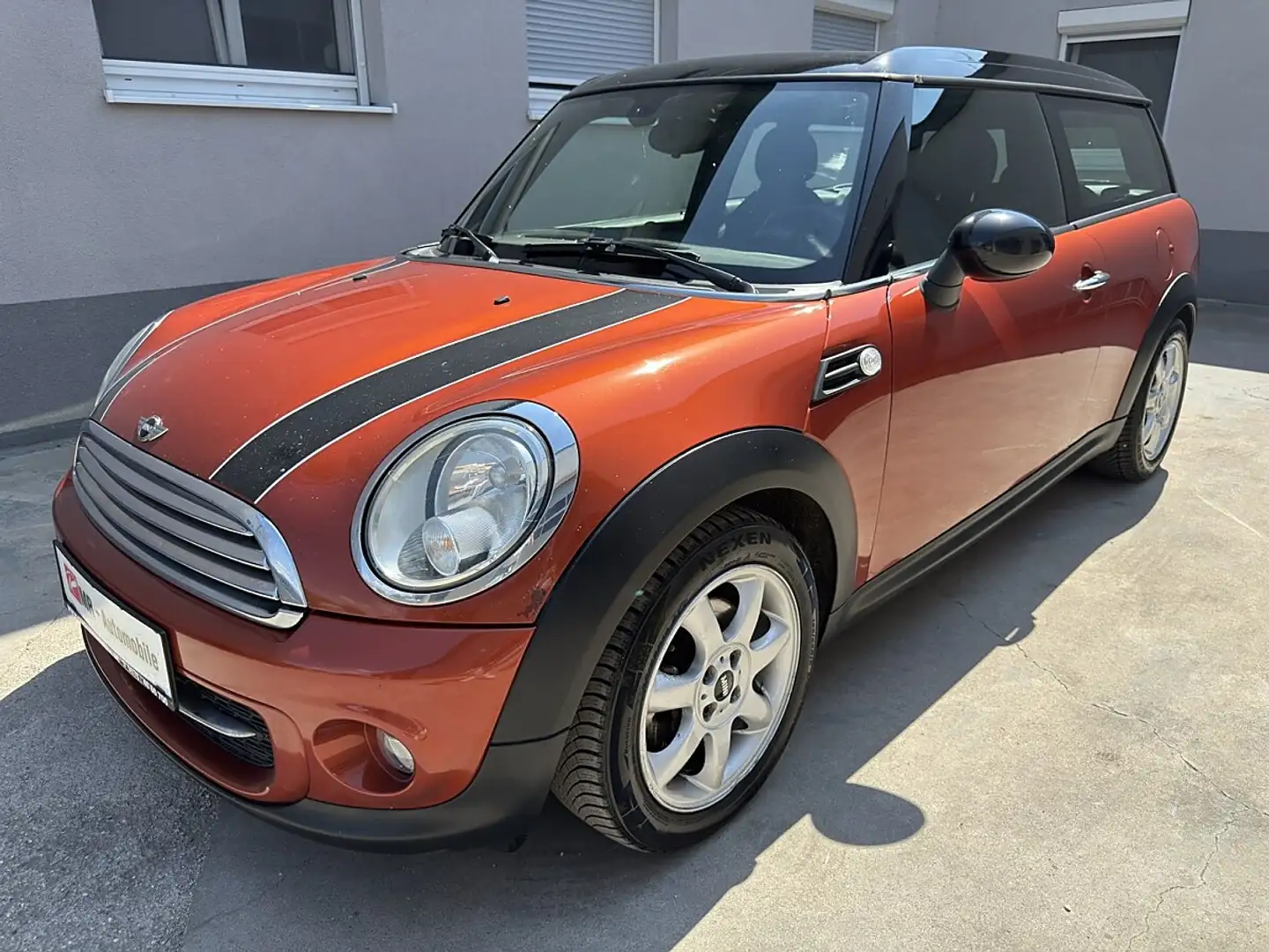 MINI Cooper D Clubman MINI Clubman COOPER D Orange - 2