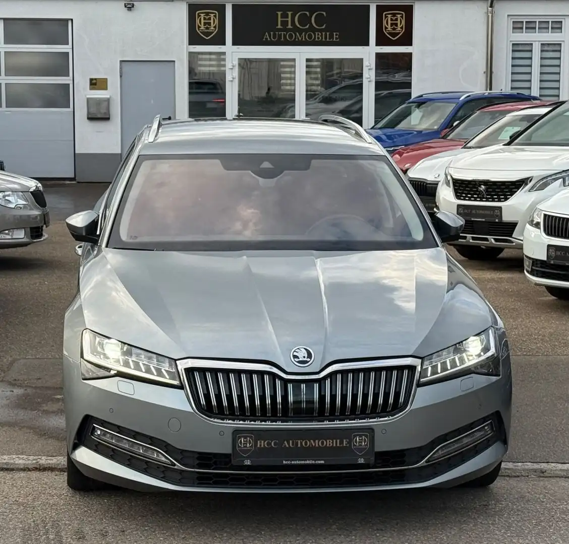 Skoda Superb Combi -DSG-NAVI-KAMERA-ACC-VIRTUAL-LED Grau - 1