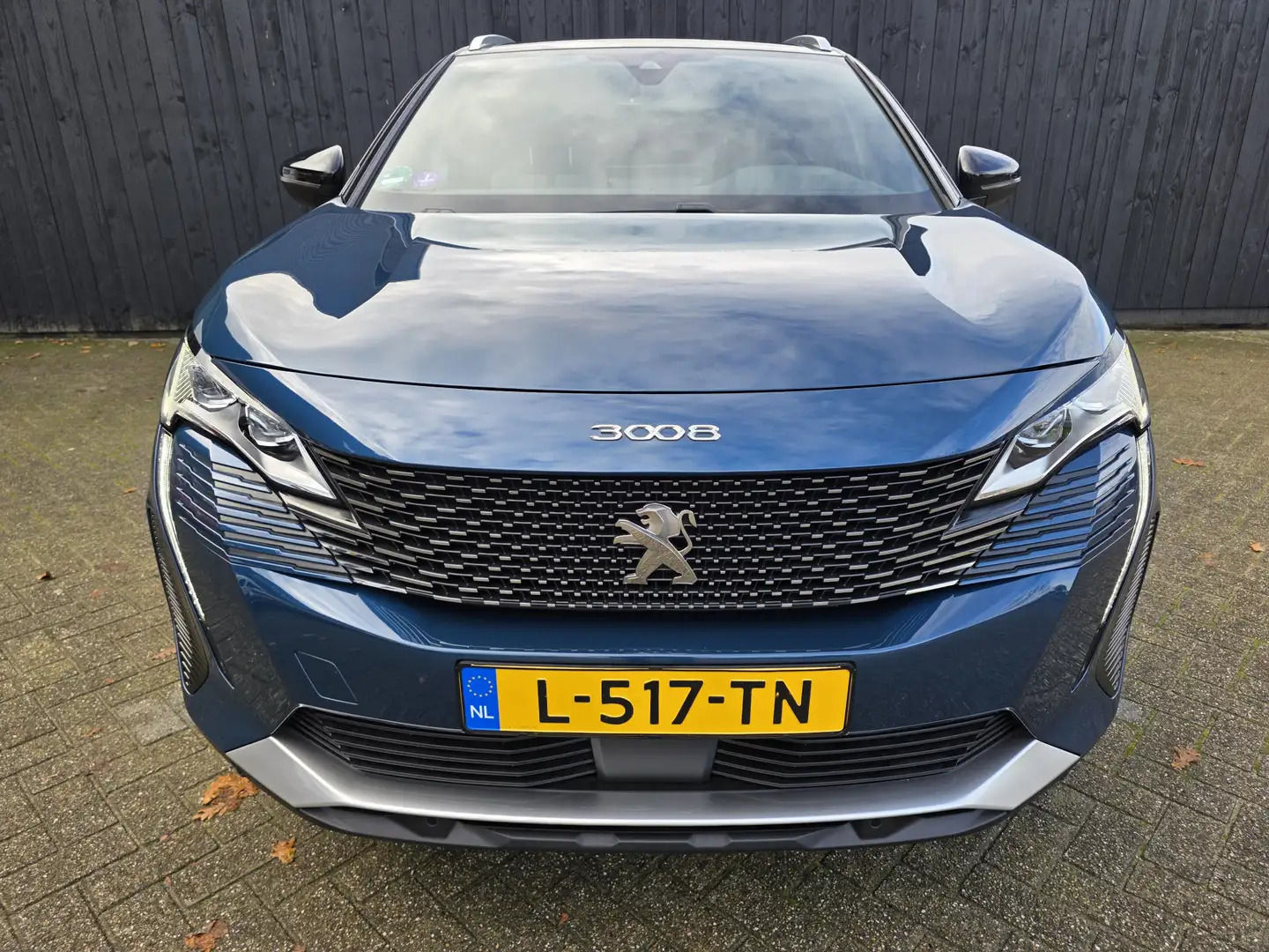 Peugeot 3008 1.6 HYbrid 225 GT Bleu - 2