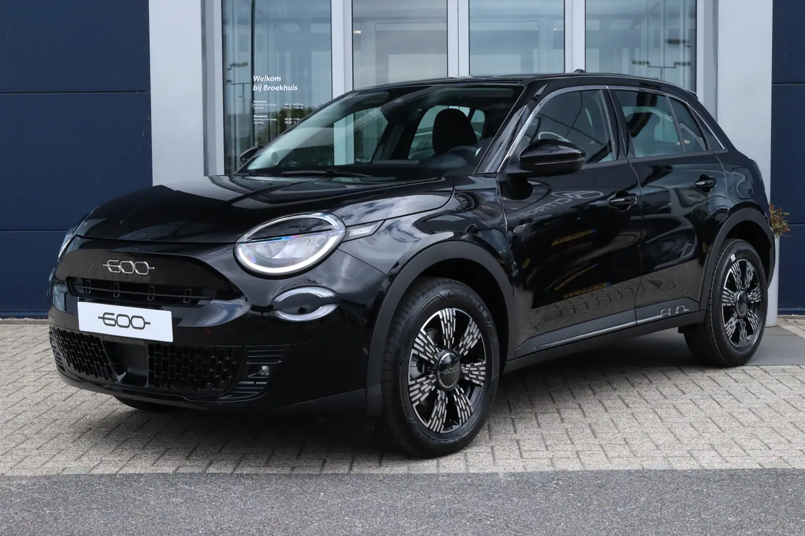 Fiat 600 1.2 Hybrid Urban Carplay | Cruise Control | Parkee Zwart - 1