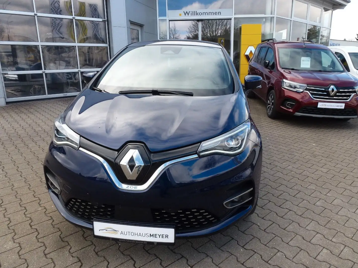 Renault ZOE R135 Riviera  Z.E. 50 Blau - 1