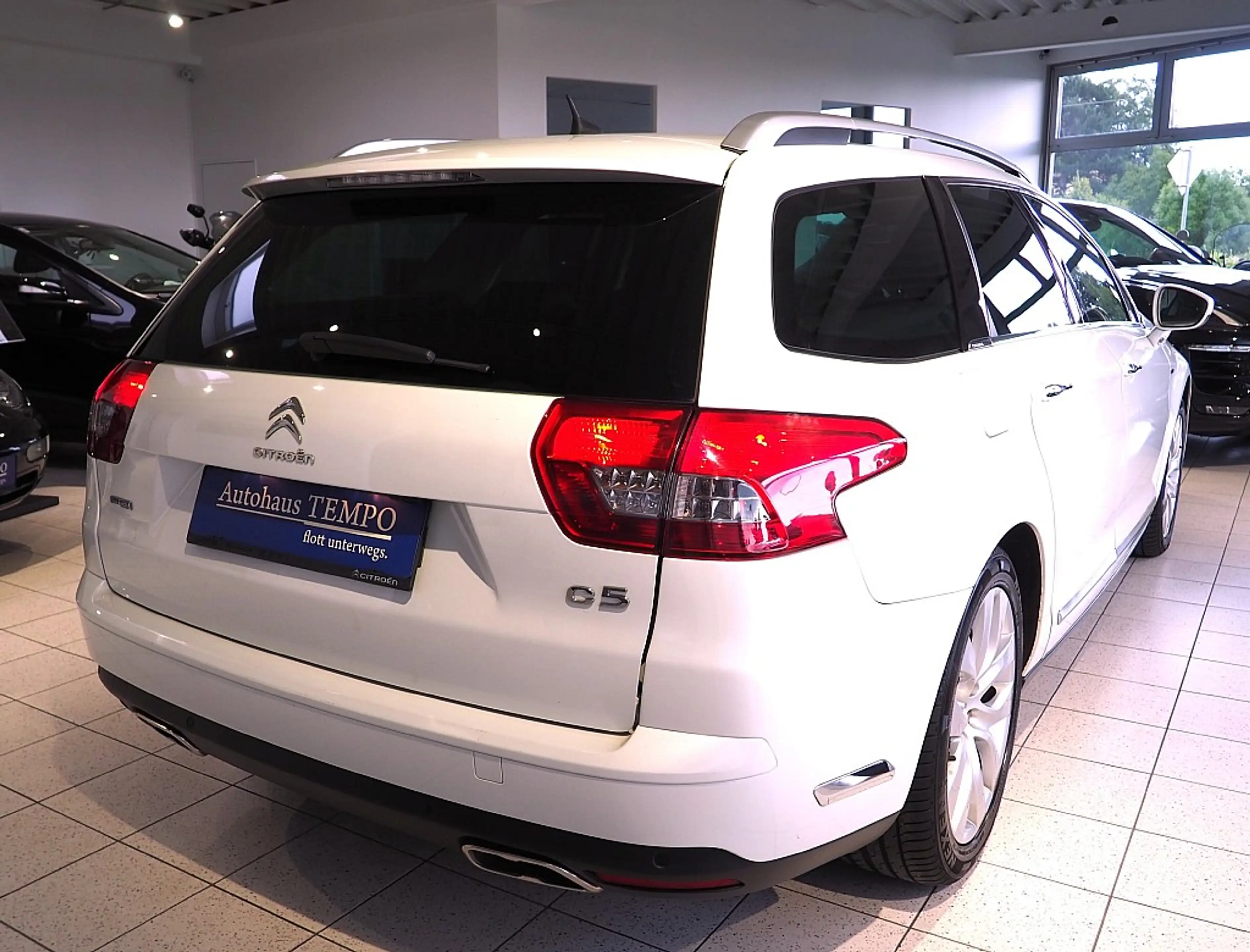 Citroen C5 Tourer BlueHDi 180 EAT6 Exclusive --Automatikge... — photo 8