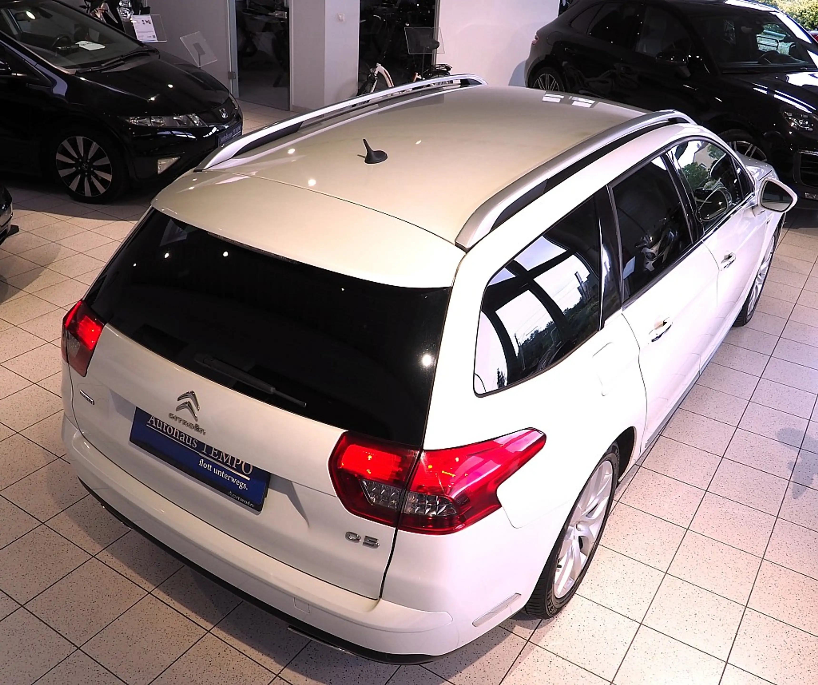 Citroen C5 Tourer BlueHDi 180 EAT6 Exclusive --Automatikge... — photo 10