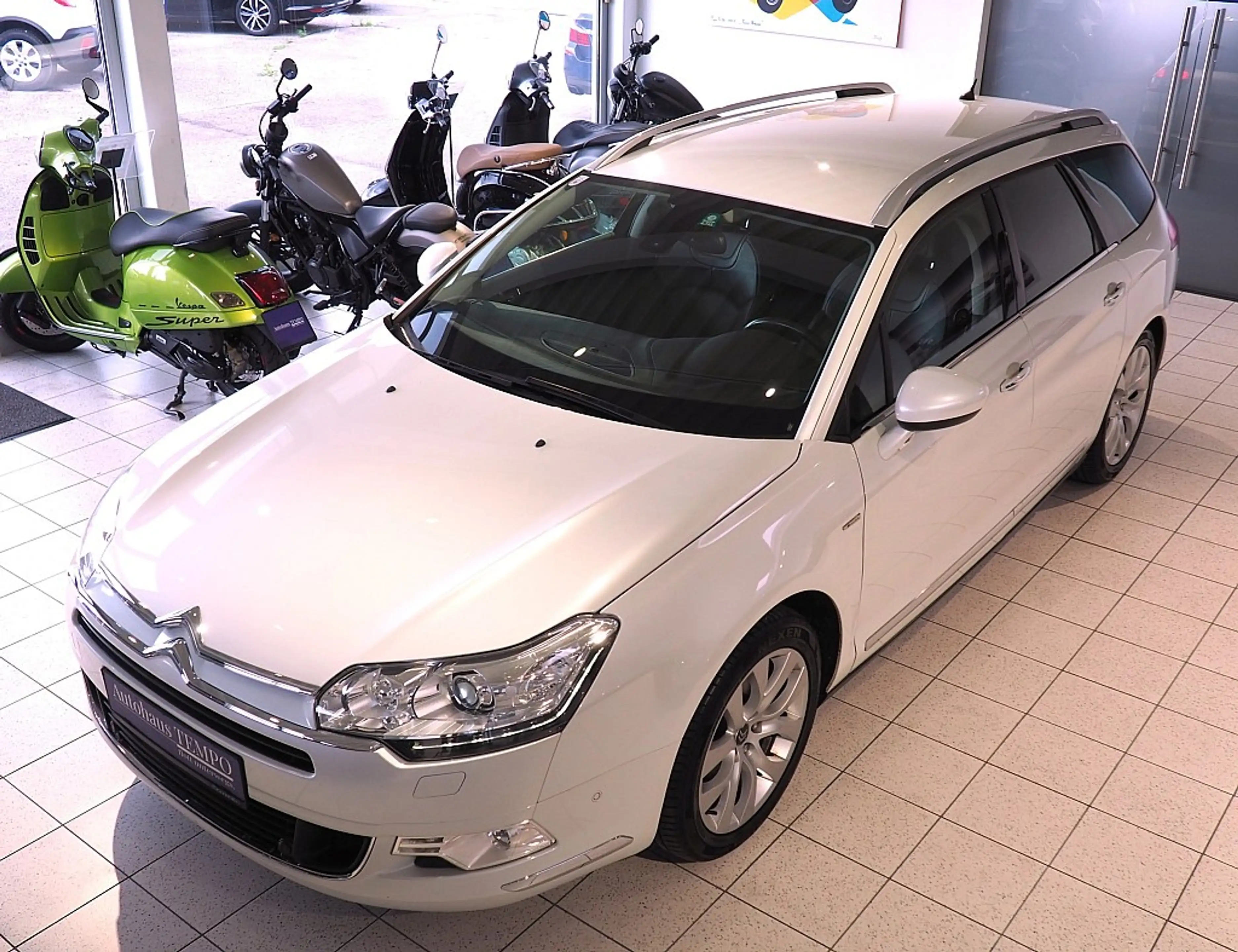 Citroen C5 Tourer BlueHDi 180 EAT6 Exclusive --Automatikge... — photo 11