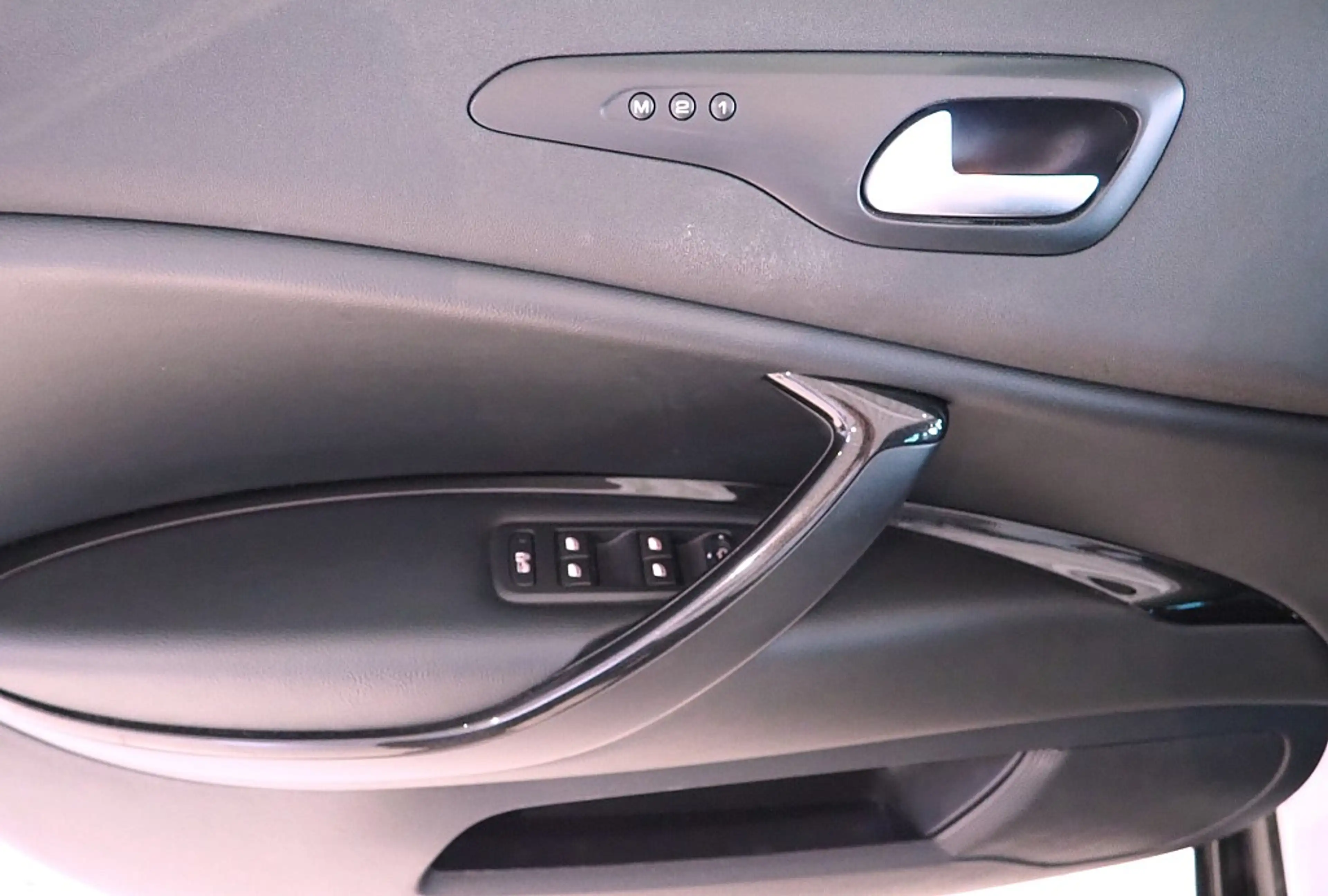 Citroen C5 Tourer BlueHDi 180 EAT6 Exclusive --Automatikge... — photo 15