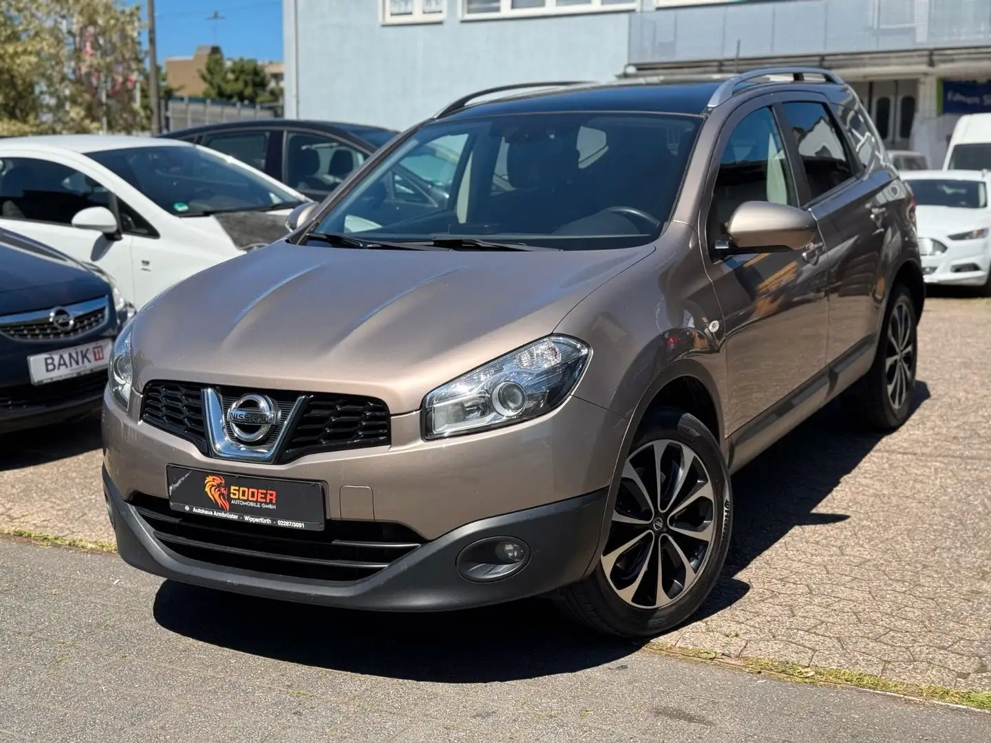 Nissan Qashqai +2 I-Way 4X4*7-SITZ*2:HAND*197TKM* Marrón - 1