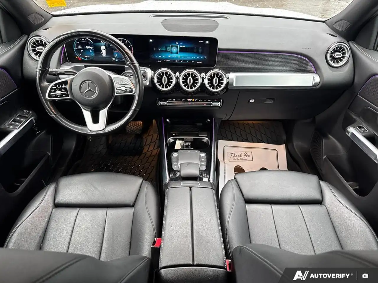 Mercedes-Benz GLB снимка Mercedes-Benz GLB