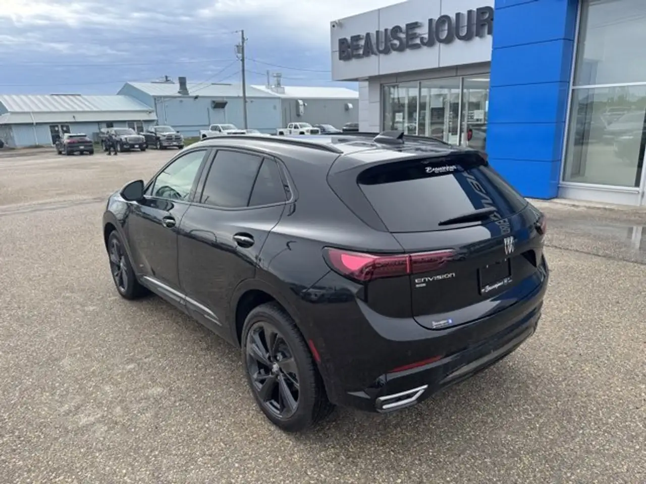 Buick Envision photo Buick Envision