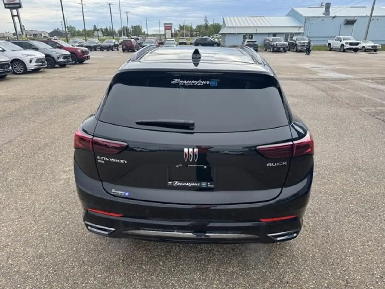 Buick Envision photo Buick Envision