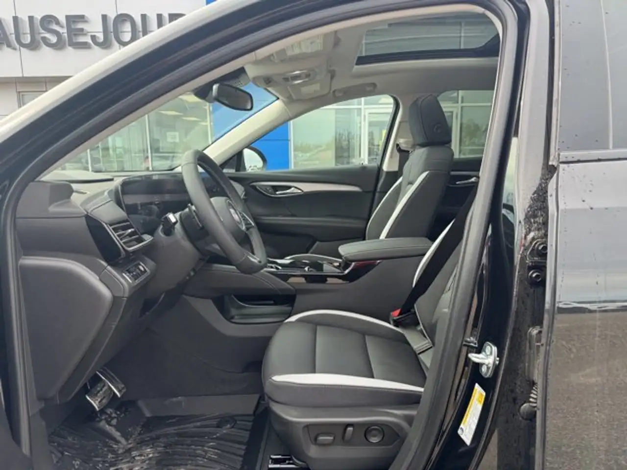 Buick Envision photo Buick Envision