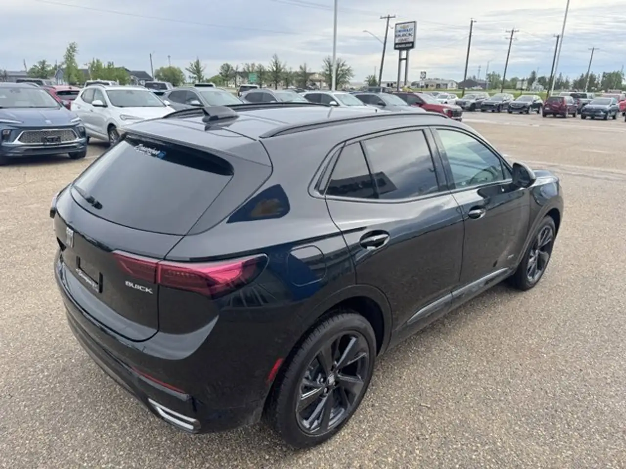 Buick Envision photo Buick Envision