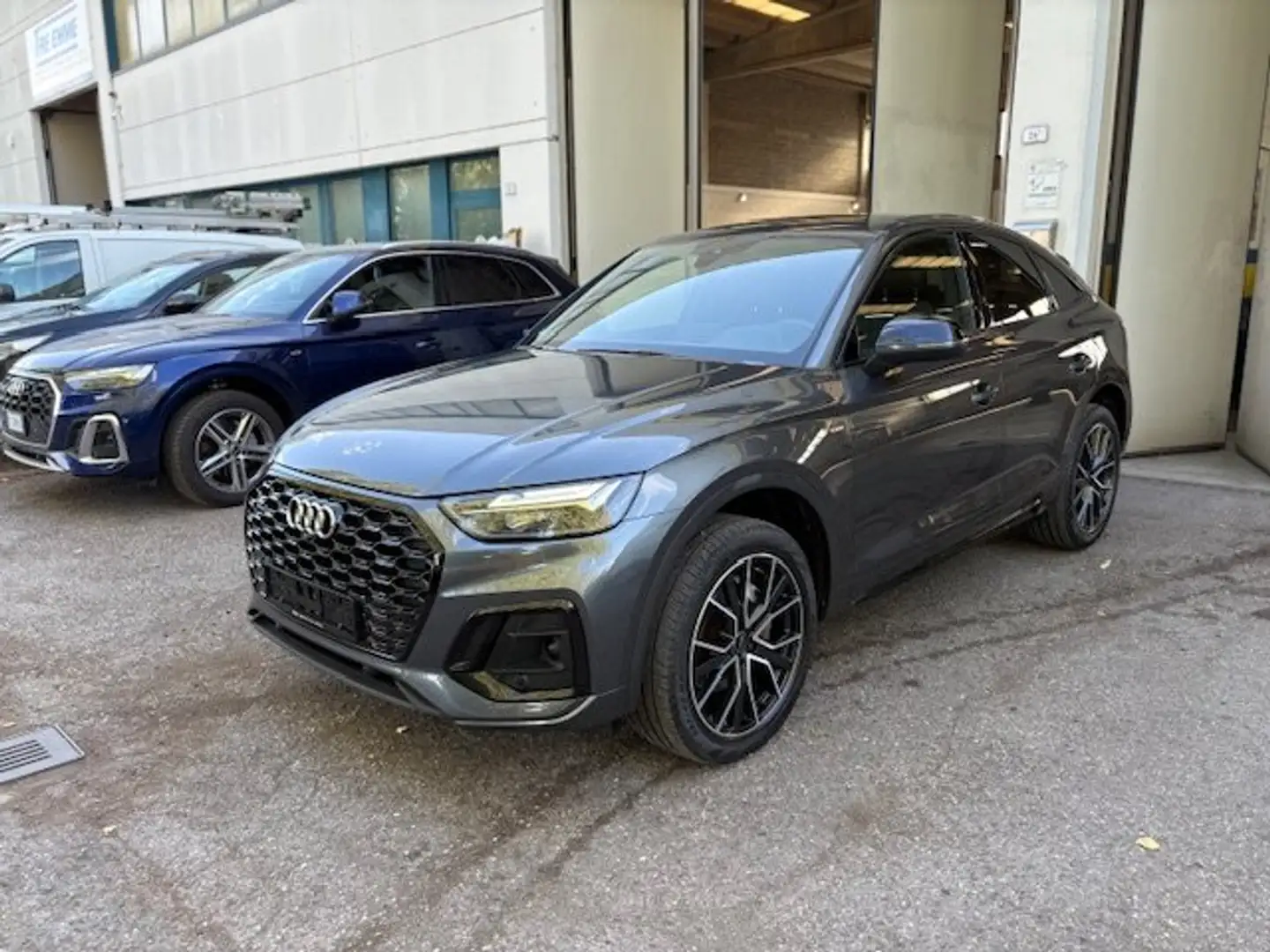 Audi Q5 Q5 Sportback 40 2.0 tdi mhev Sline quattro stronic Grigio - 1