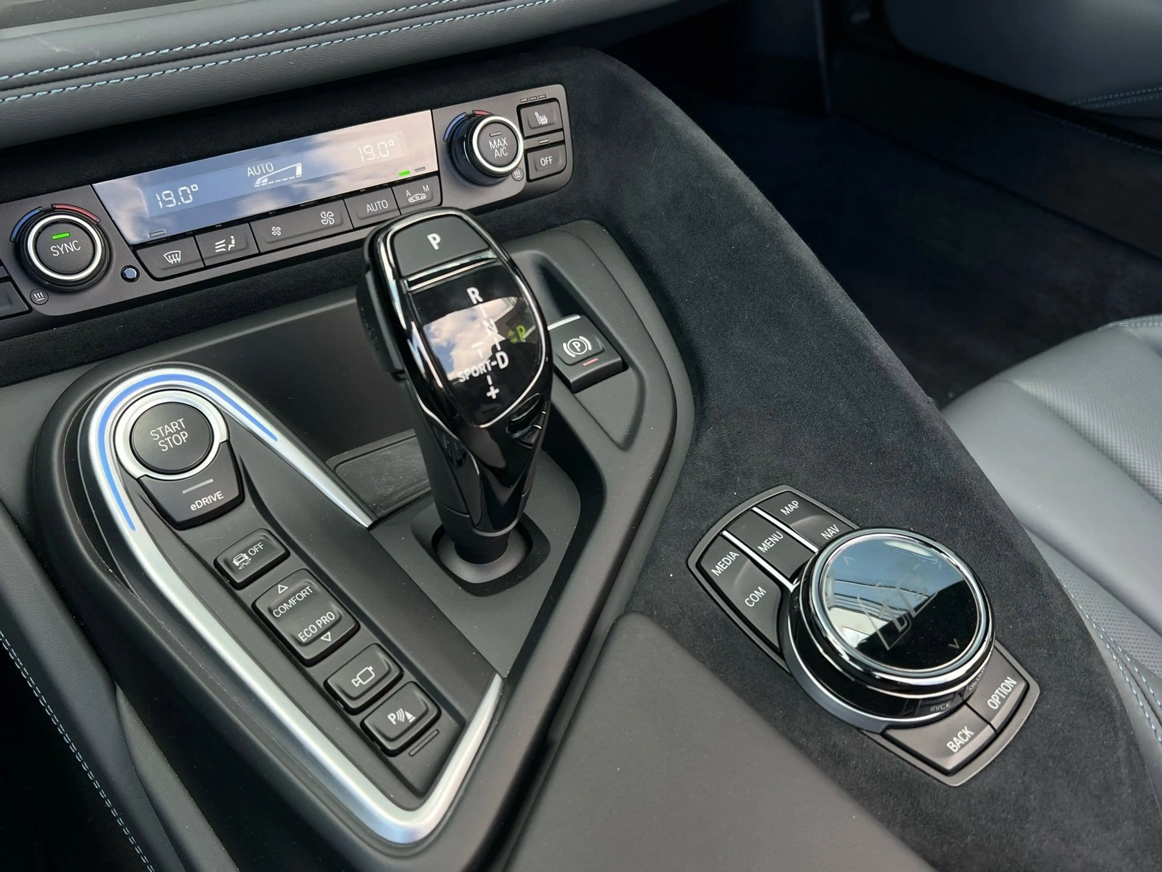 BMW i8 The last 9/18 Individual Manufaktur — photo 15