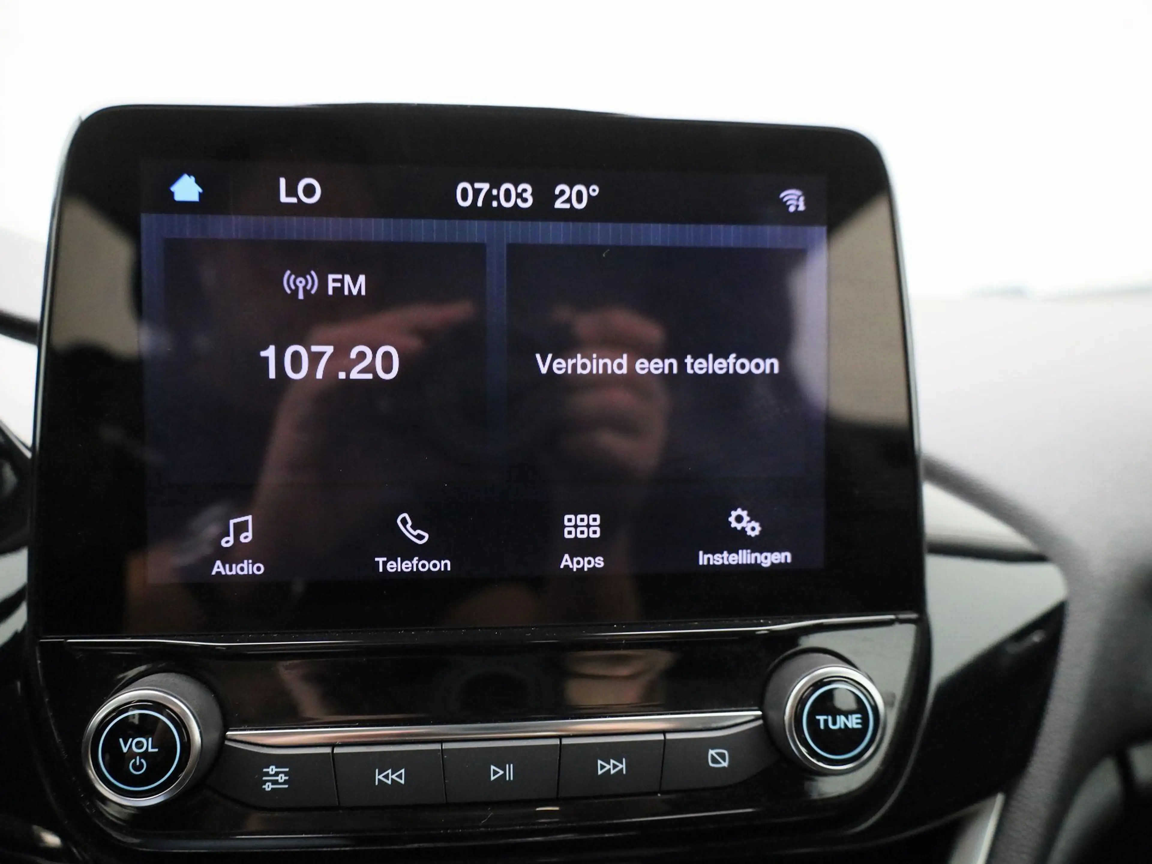 Ford Fiesta 1.0 EcoBoost Hybrid Titanium — photo 14