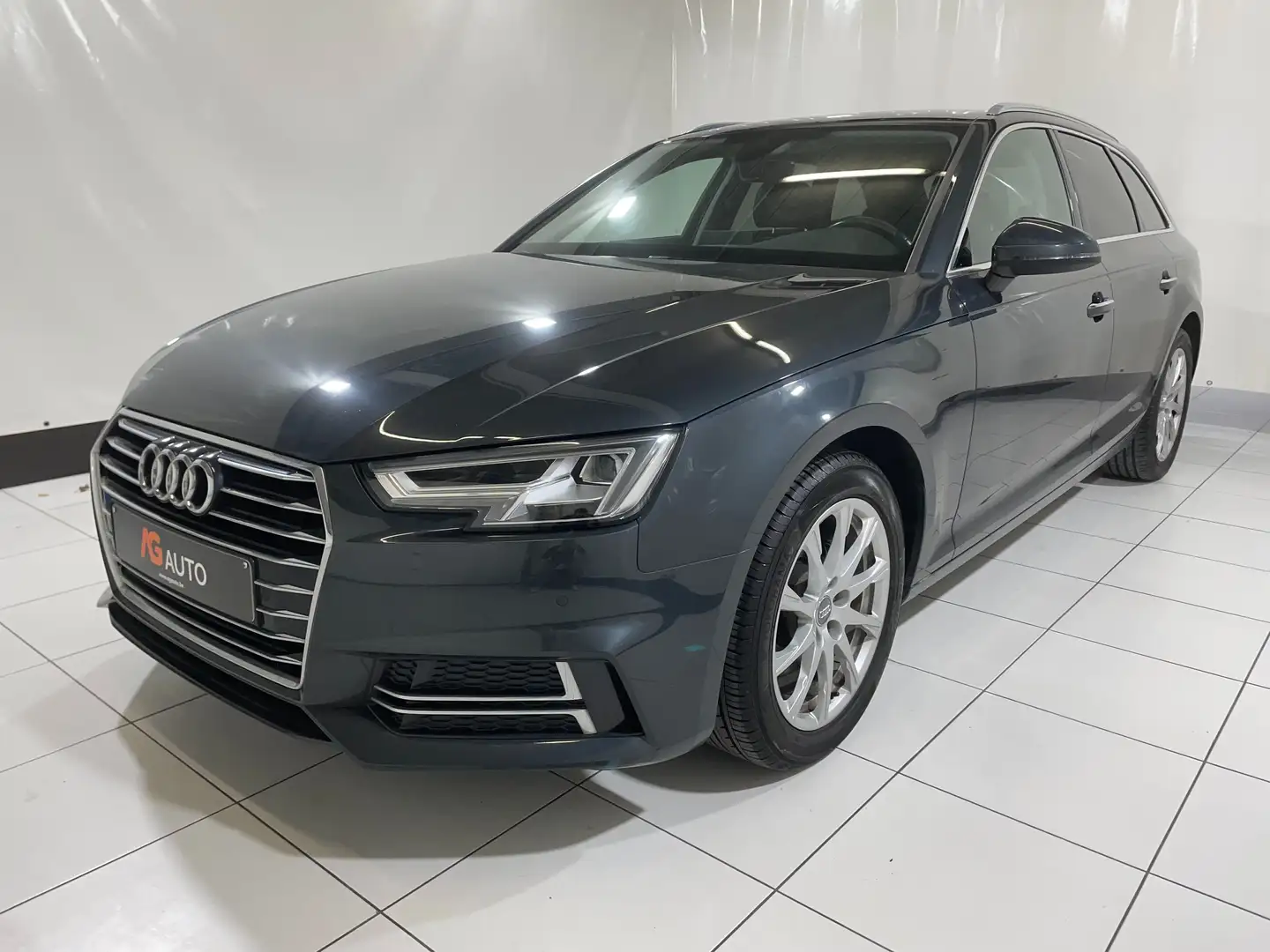 Audi A4 35 TFSi * LED * Sport * GPS * Cuir Grigio - 2