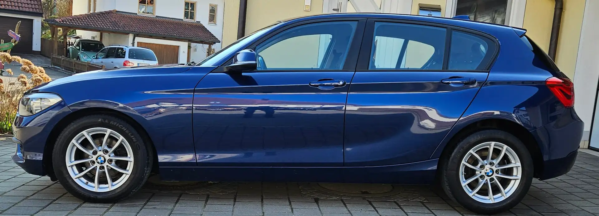 BMW 118 118d**PDC**KLIMAAUTOMATIK**SITZHEIZUNG**TEMPOMAT** Blau - 2