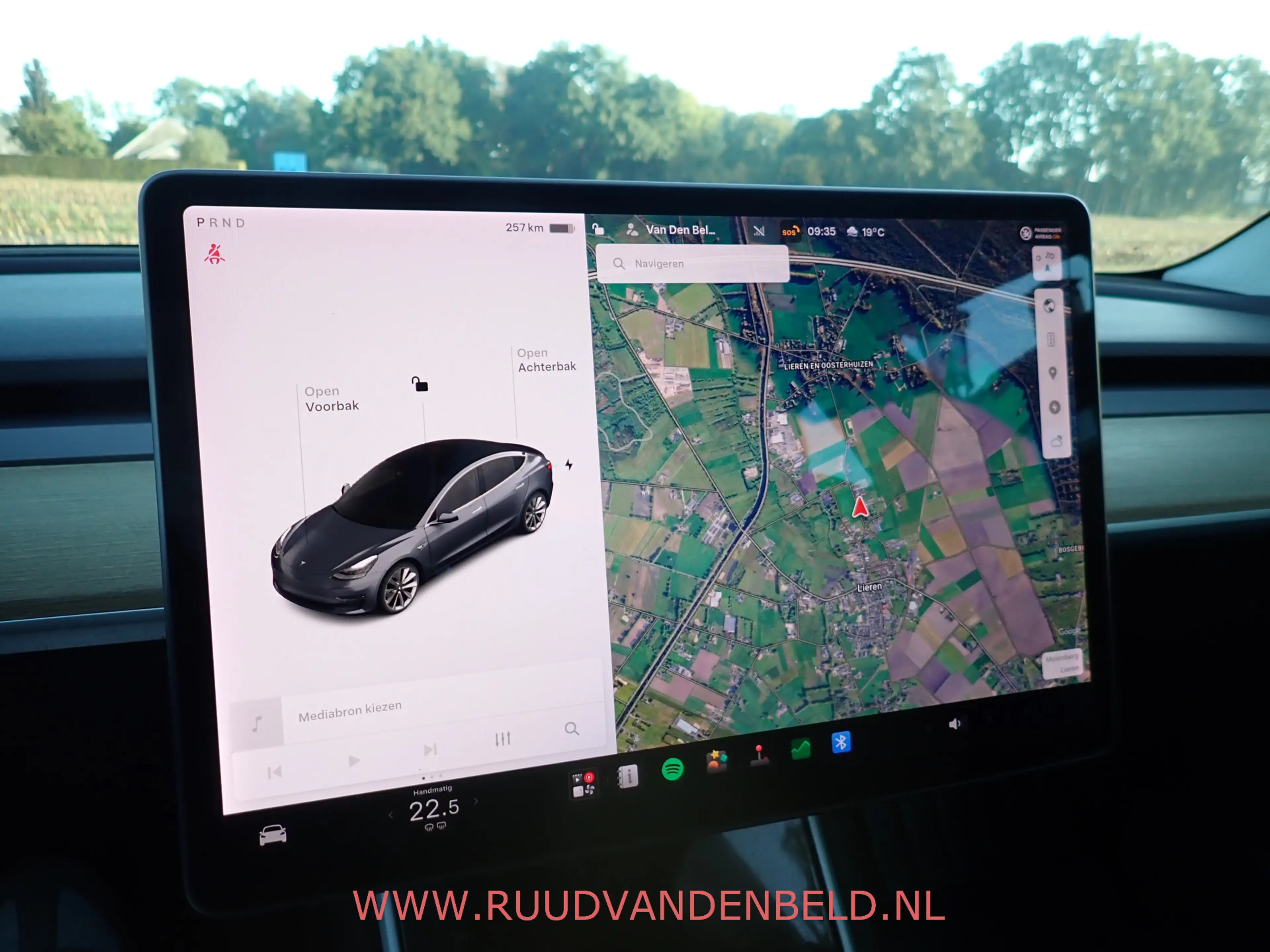 Tesla Model 3 SR+ RWD 60 kWh SOH 86% / TREKHAAK / PANODAK / 19'' — photo 22