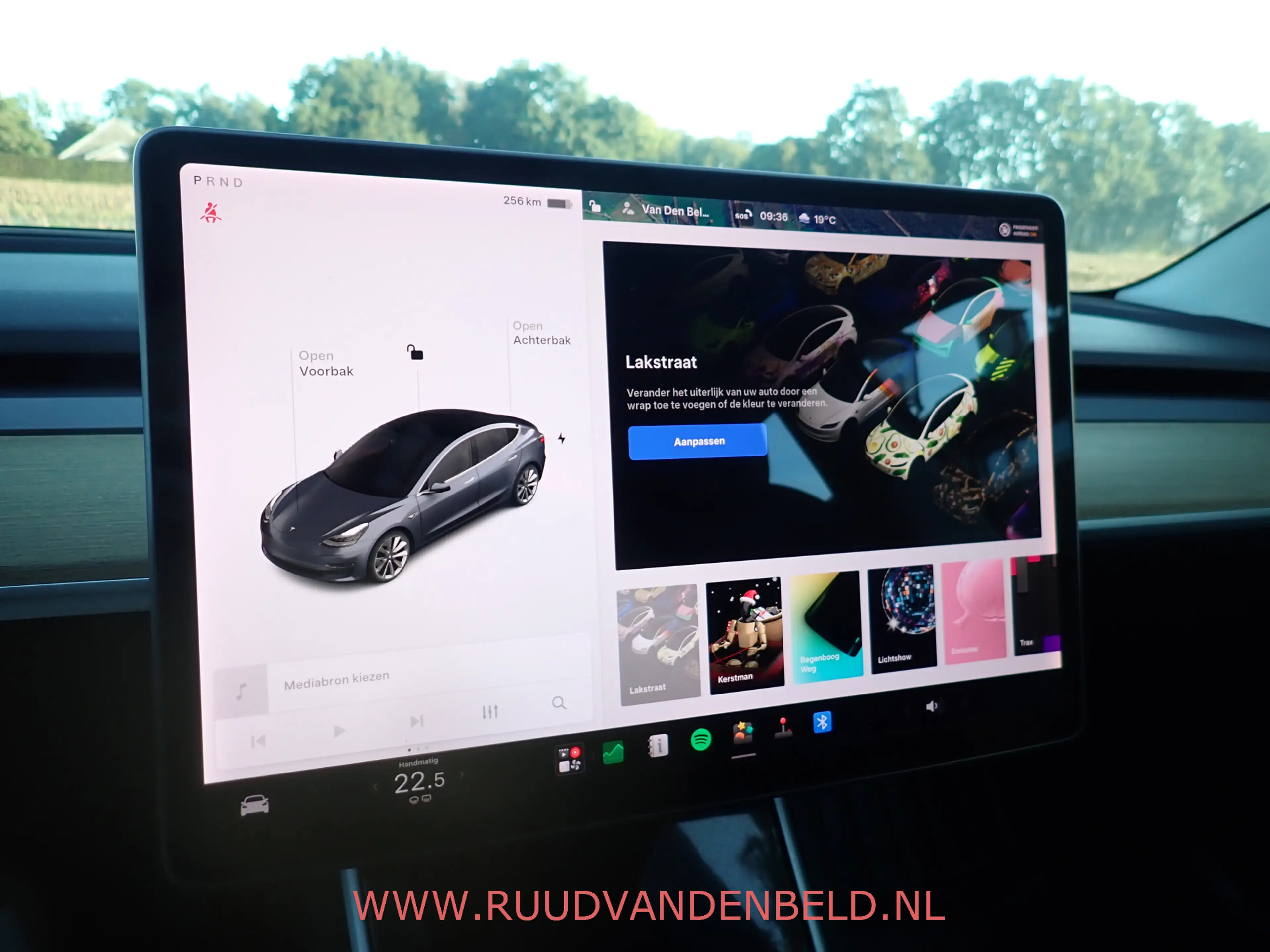 Tesla Model 3 SR+ RWD 60 kWh SOH 86% / TREKHAAK / PANODAK / 19'' — photo 29
