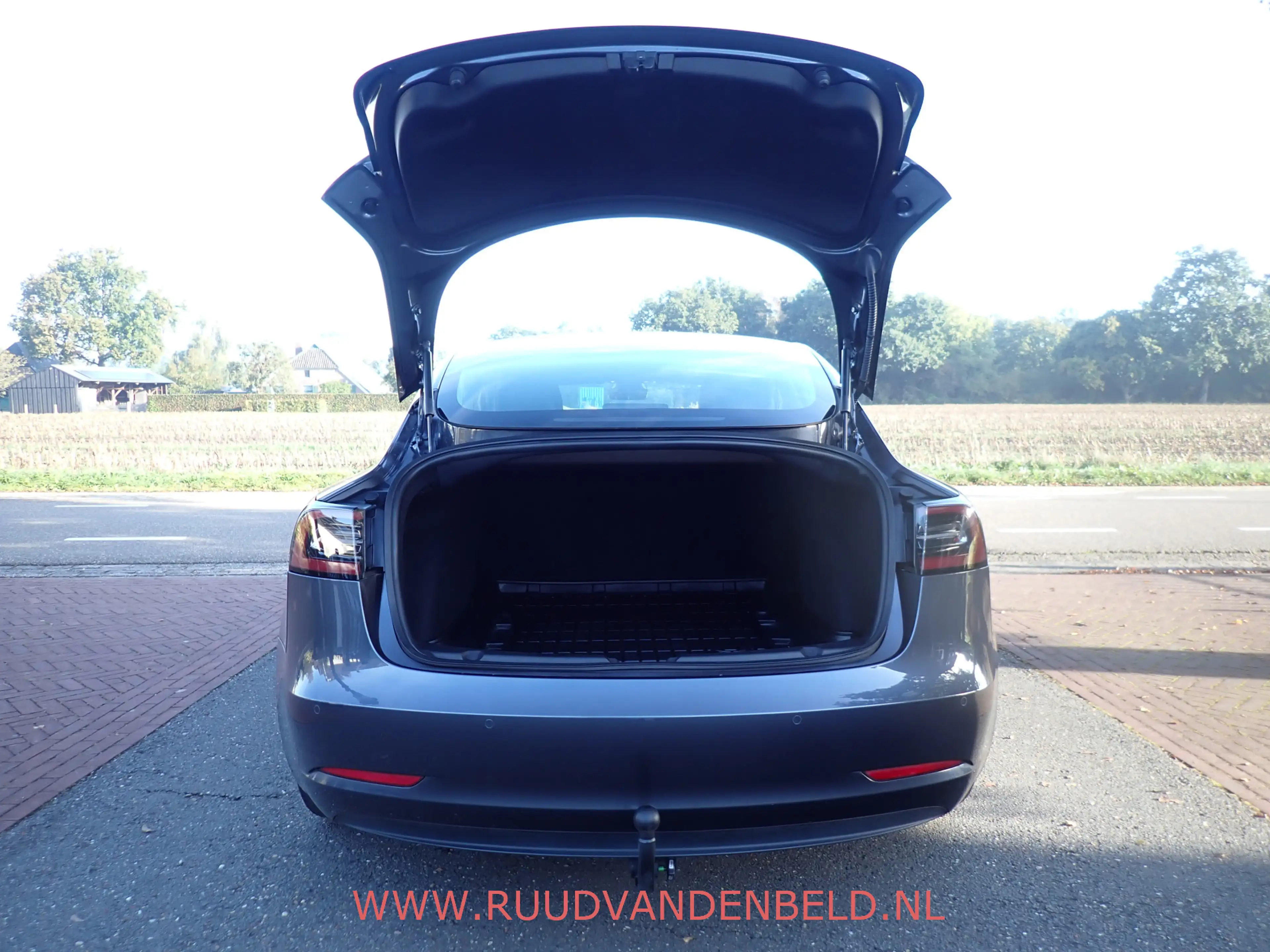Tesla Model 3 SR+ RWD 60 kWh SOH 86% / TREKHAAK / PANODAK / 19'' — photo 34