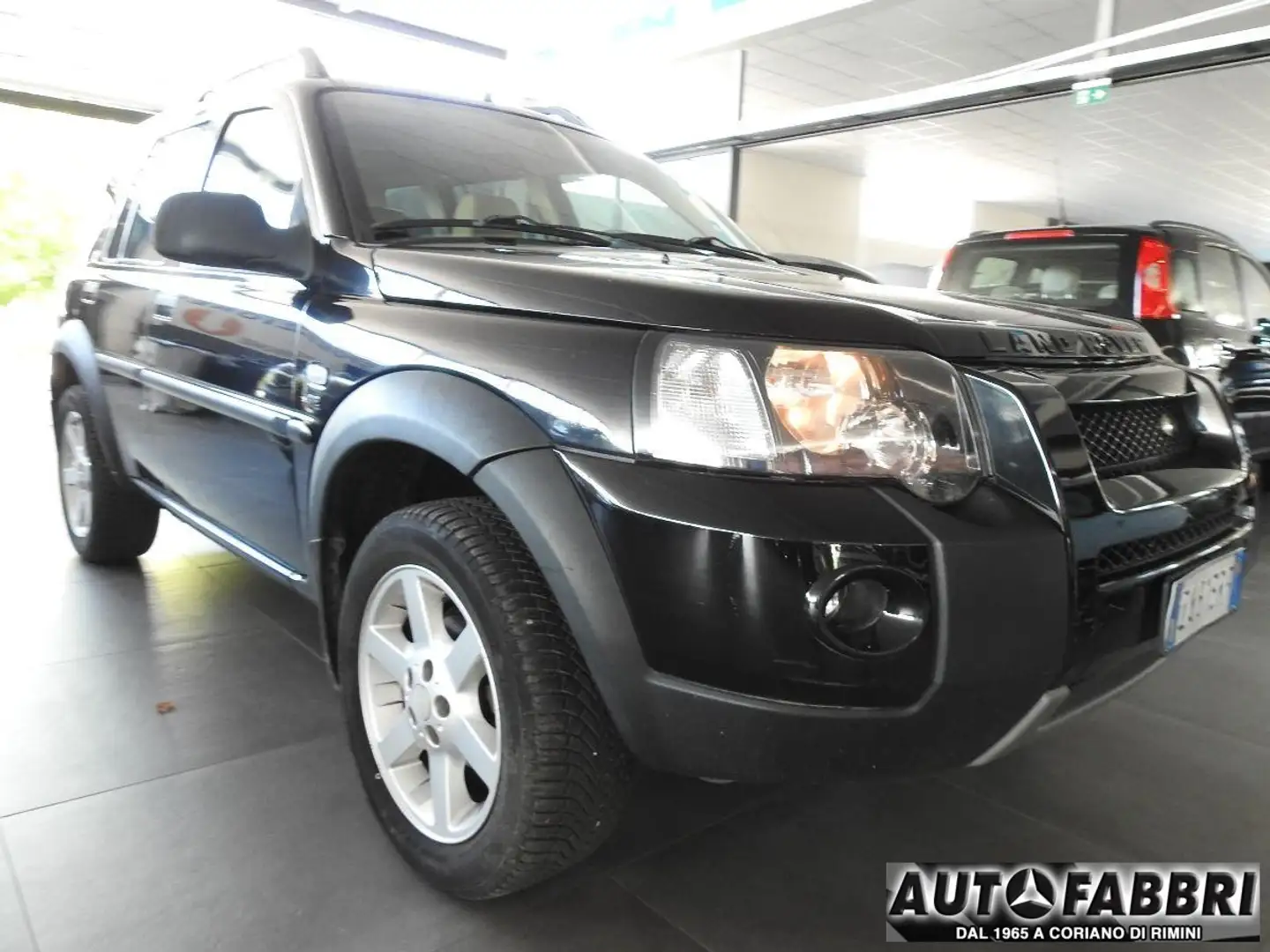 Land Rover Freelander 2.0 Td4 16V S.W. S Чорний - 2