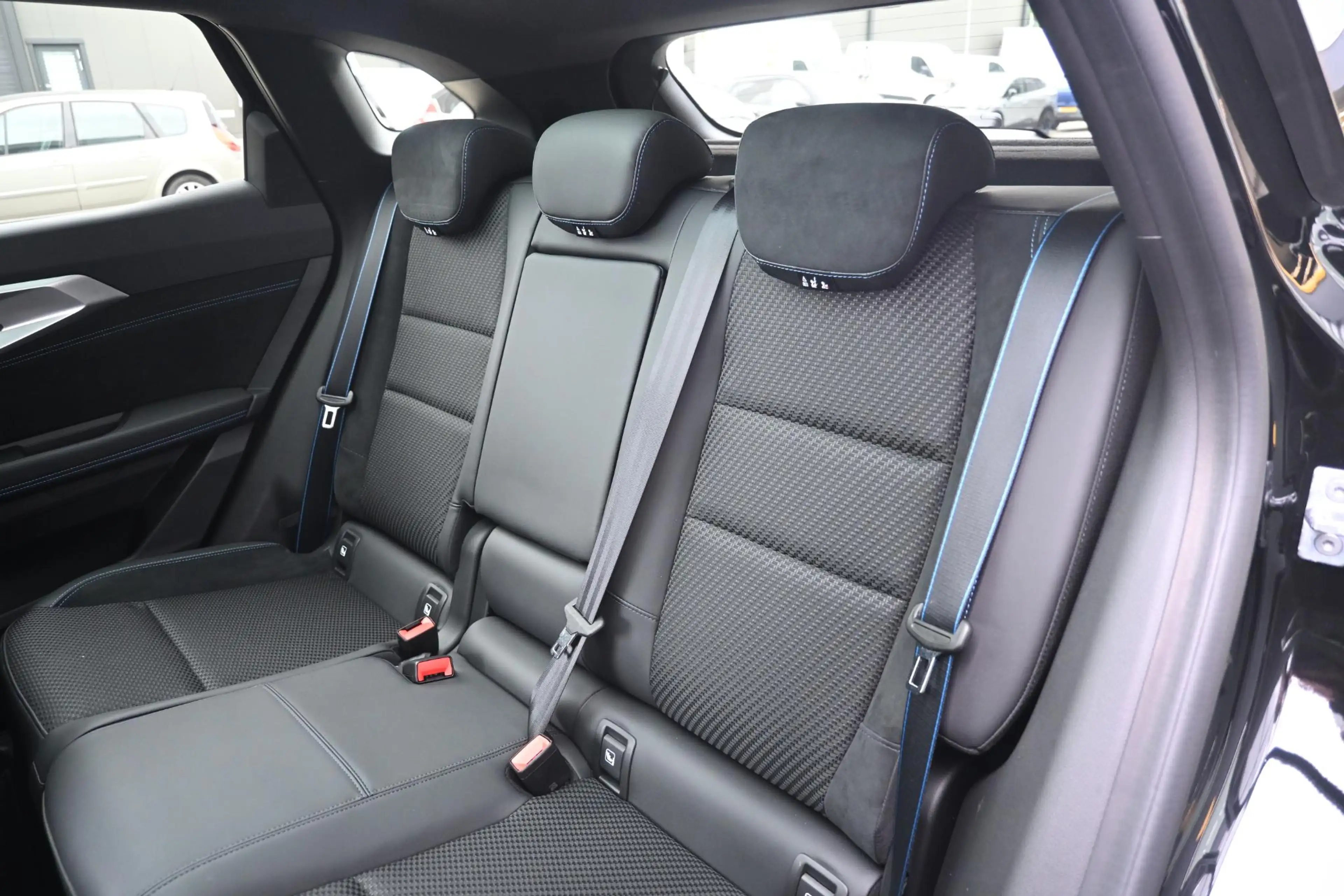 Renault Austral E-Tech full hybrid 200 iconic esprit Alpine | STUU — photo 14
