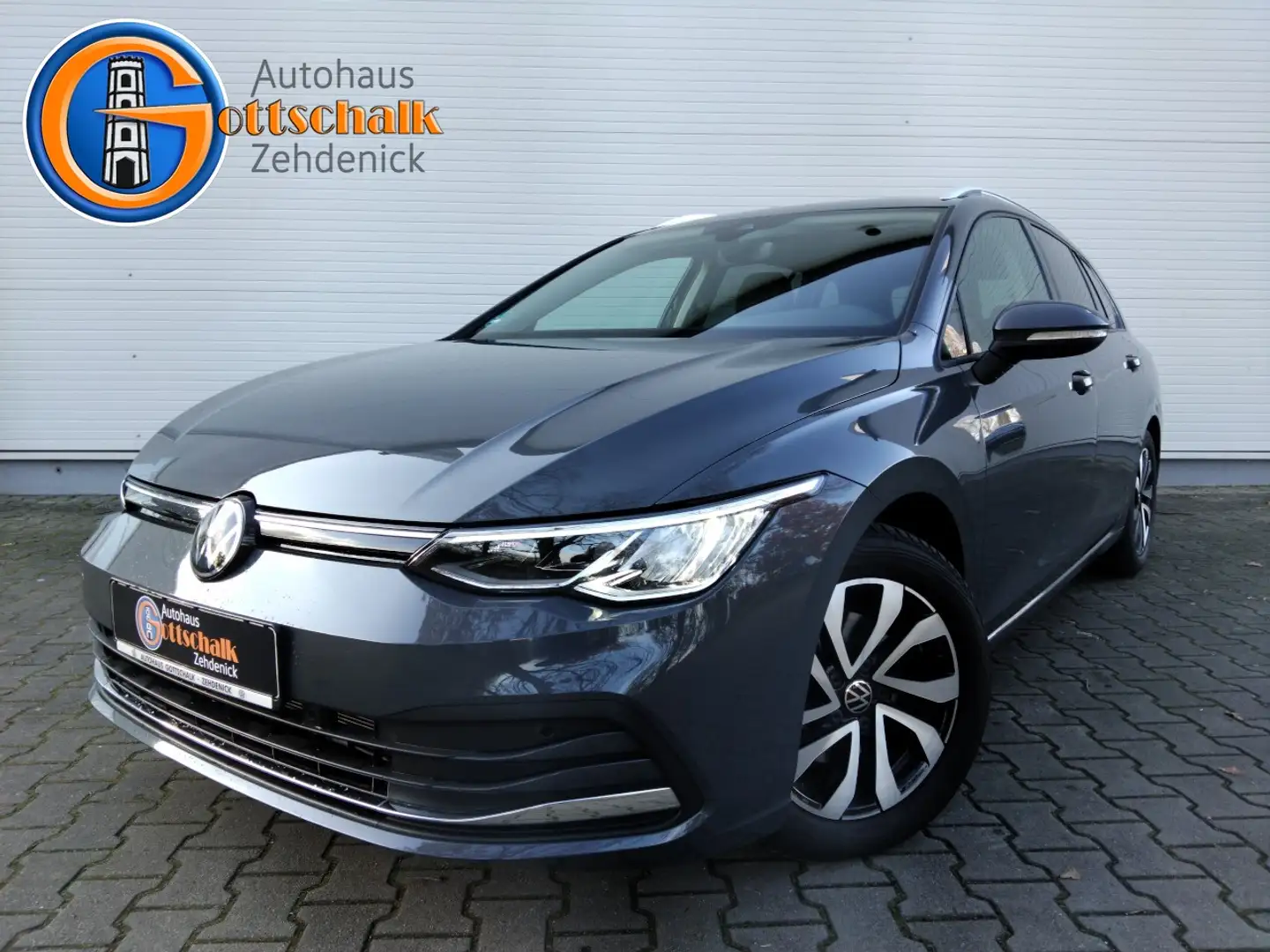 Volkswagen Golf VIII Variant eTSI DSG Standheizung AHK Nav Klima Gris - 1