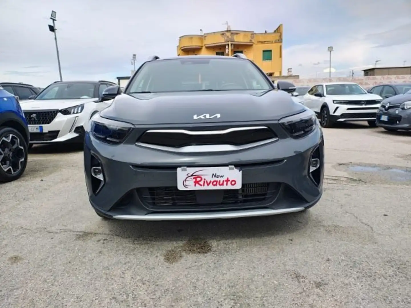 Kia Stonic Stonic 1.0 t-gdi mhev Style 120cv dct Gris - 2