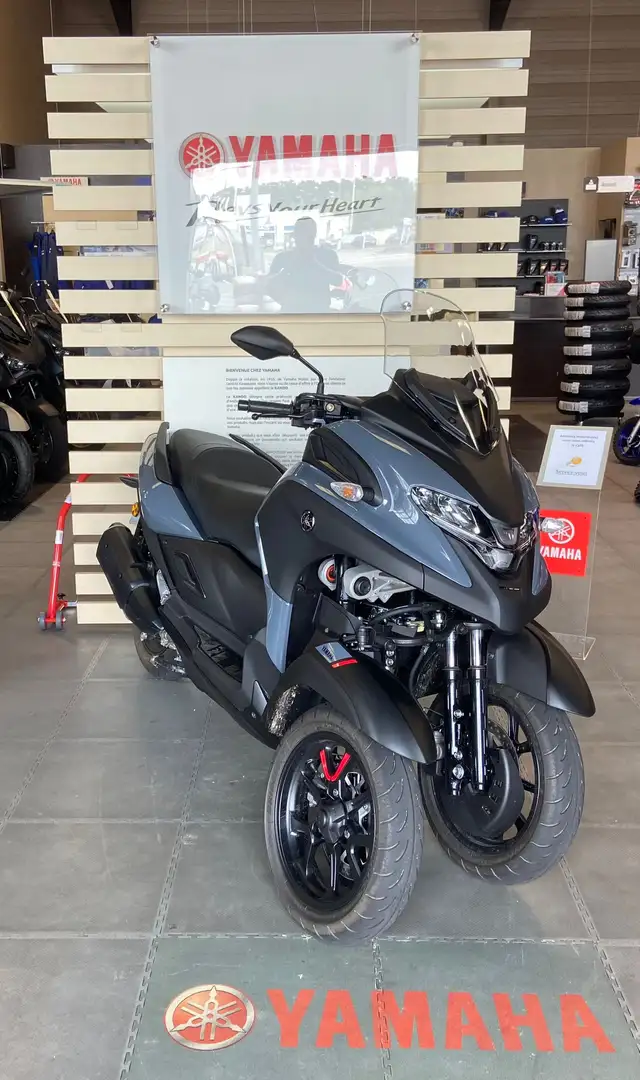 Yamaha TriCity - 1