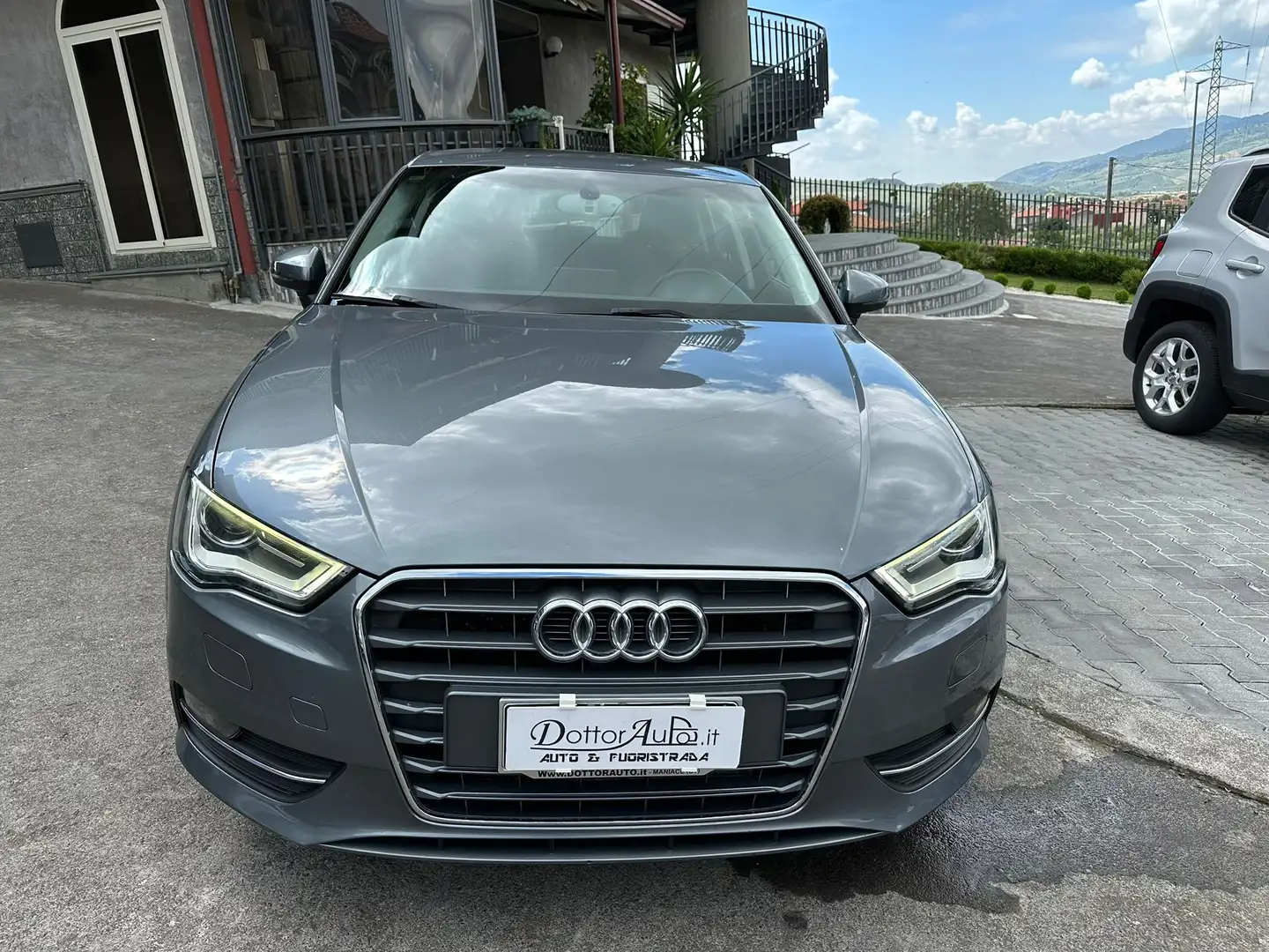 Audi A3 Sportback 2.0 tdi Ambition Gris - 2
