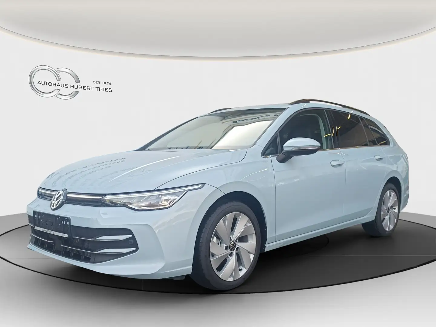 Volkswagen Golf Var. VIII 1.5 eTSI DSG Style AHK+NAVI+KAMERA Blau - 1