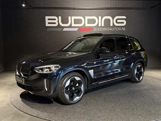 BMW iX3 High Exe 80 kWh | Pano | 360 camera | Trekhaak