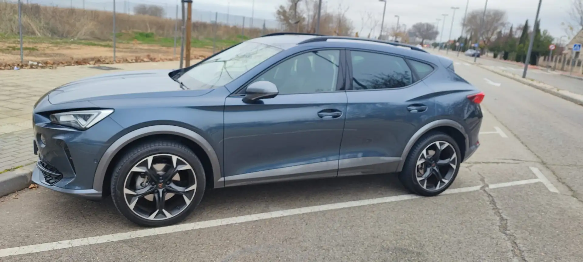 CUPRA Formentor 1.5 TSI 150 DSG Azul - 1
