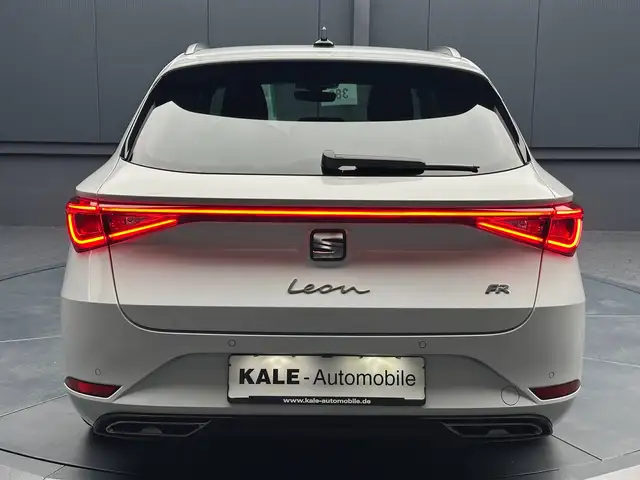 Seat Leon view 5