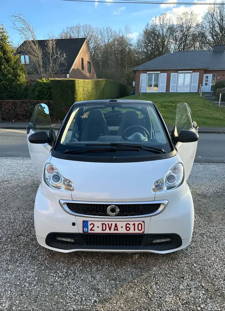 smart forTwo 1.0i Mhd Edition BoConcept Softouch Blanc - 1