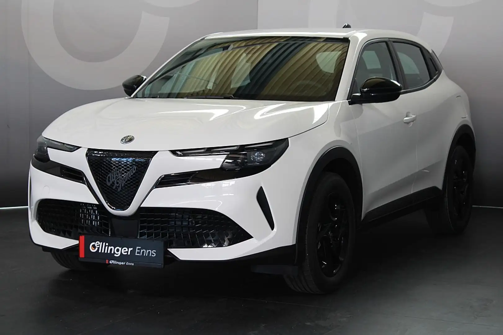Alfa Romeo Junior Ibrida 1.2 MHEV e-DCT6 Weiß - 2
