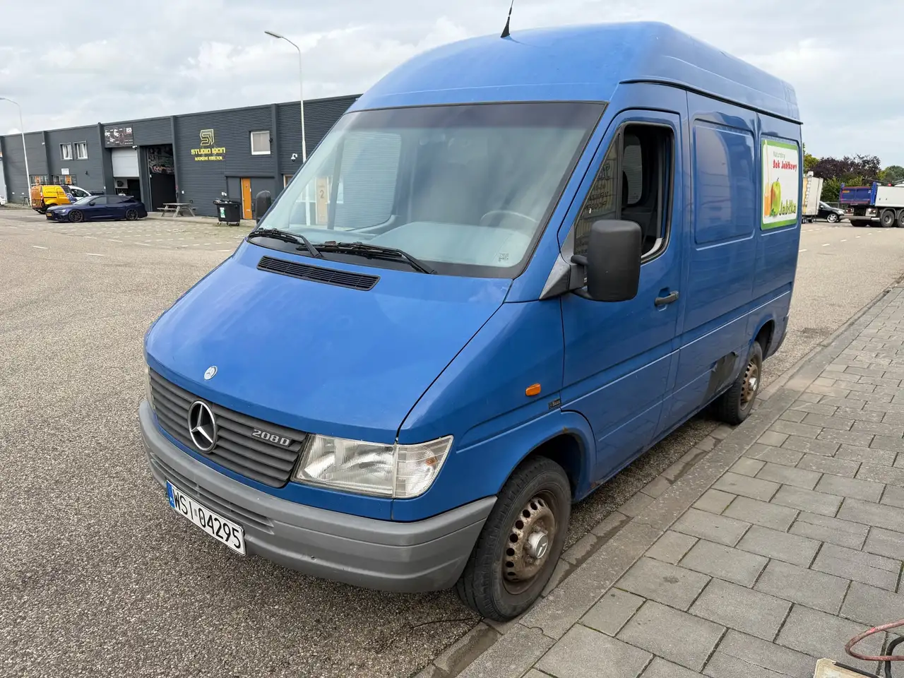 Mercedes-Benz Sprinter 208 D kort /Hoog +31641468730, foto 2