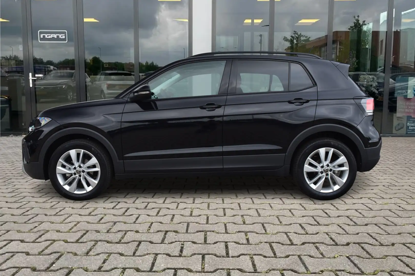 Volkswagen T-Cross 1.0 TSI Life Edition | ACC | Camera | Trekhaak | Nero - 2